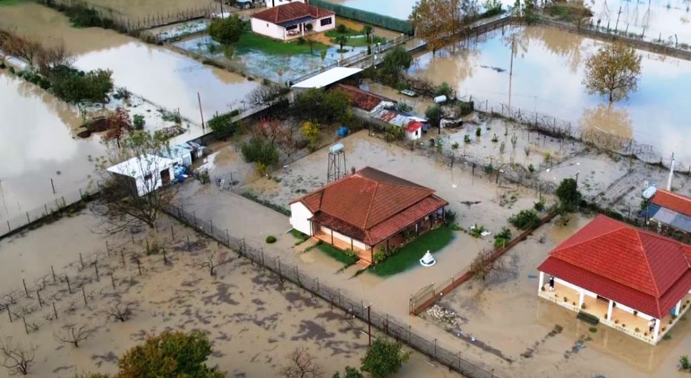 Situata ne Shkoder, rritet niveli i ujit, disa rruge te bllokuara